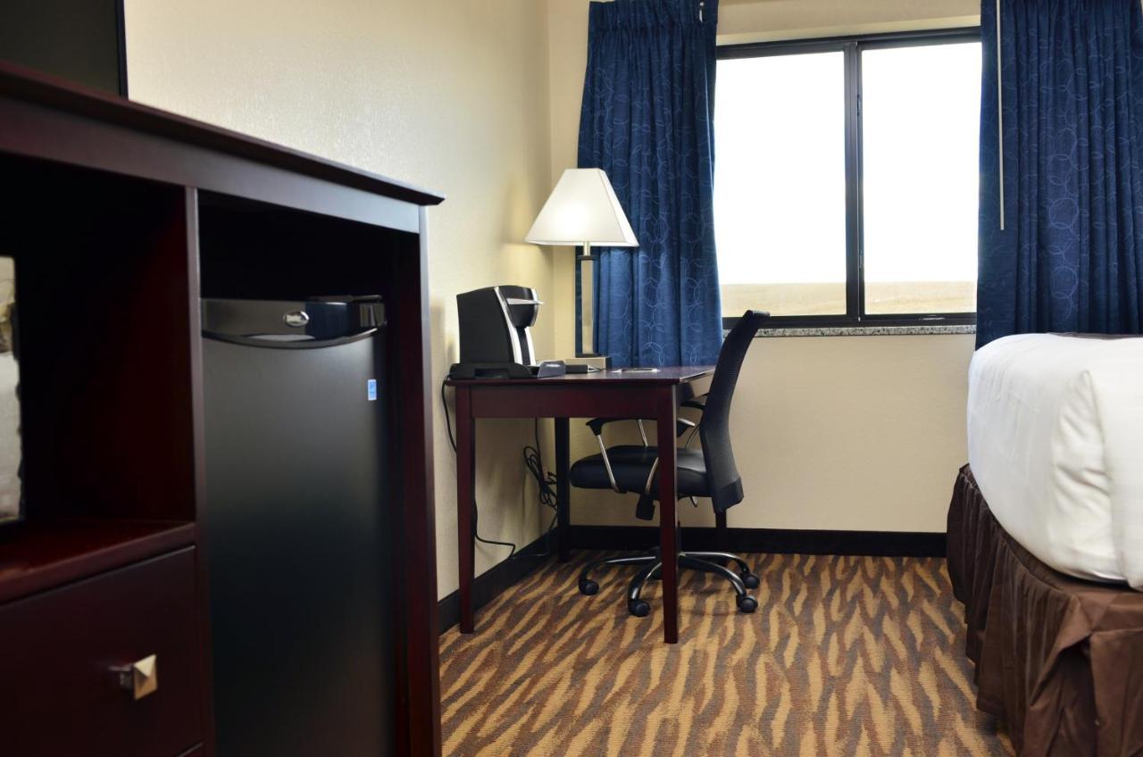 Cobblestone Inn & Suites - Manning Εξωτερικό φωτογραφία