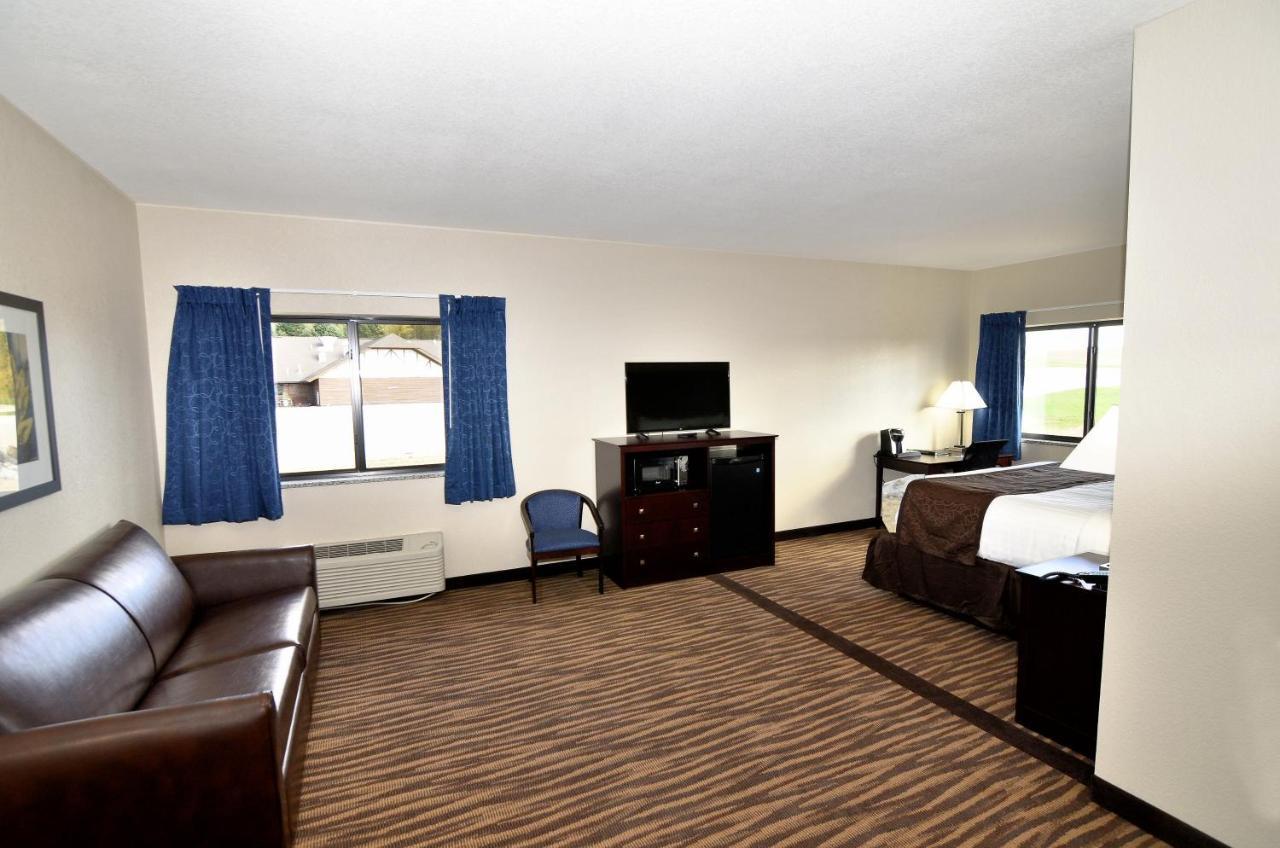 Cobblestone Inn & Suites - Manning Εξωτερικό φωτογραφία