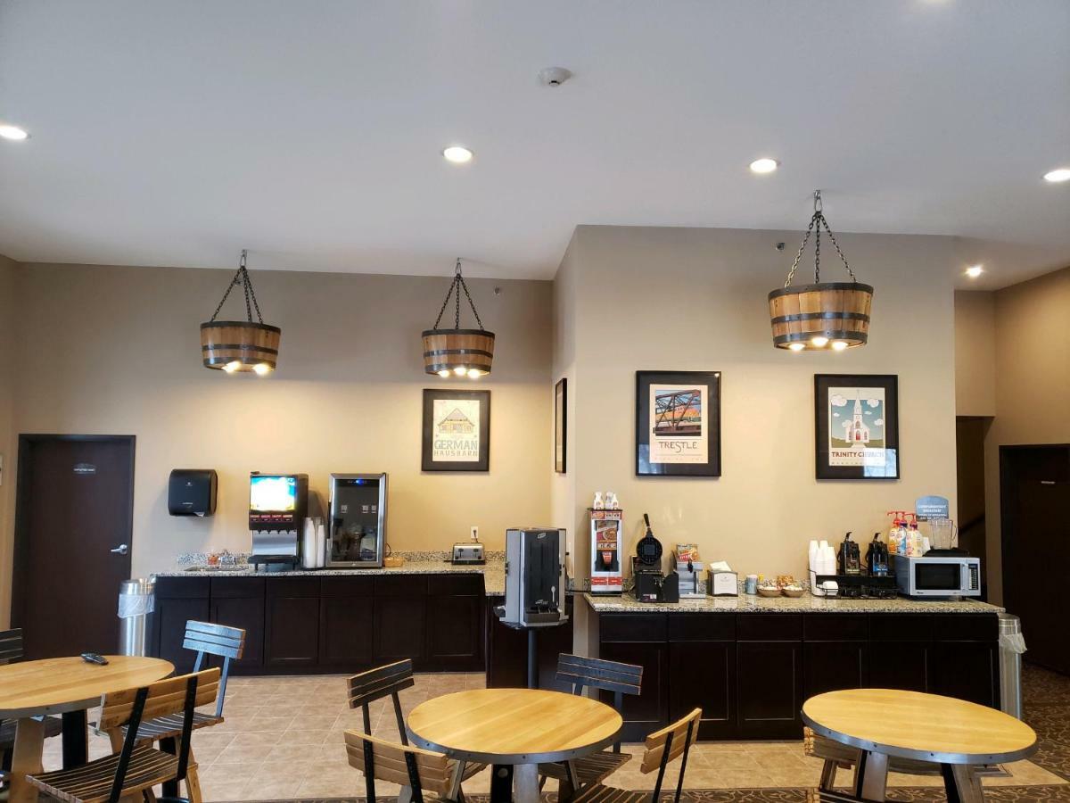 Cobblestone Inn & Suites - Manning Εξωτερικό φωτογραφία